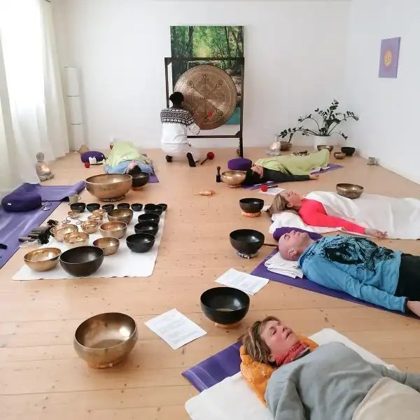 Gong- & Klangschalenmeditation mit Sudip & Cindy (SAPHIR Yoga-Zentrum Dresden)