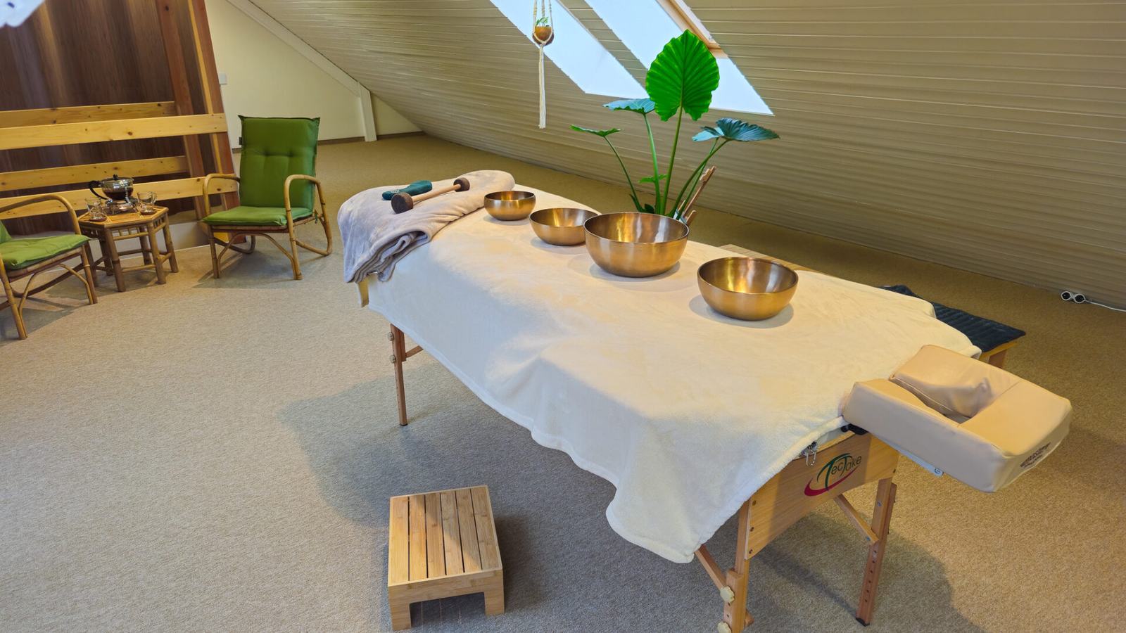Klangschalenmassage – Ausbildung bei Ahimsa Yoga Magdeburg